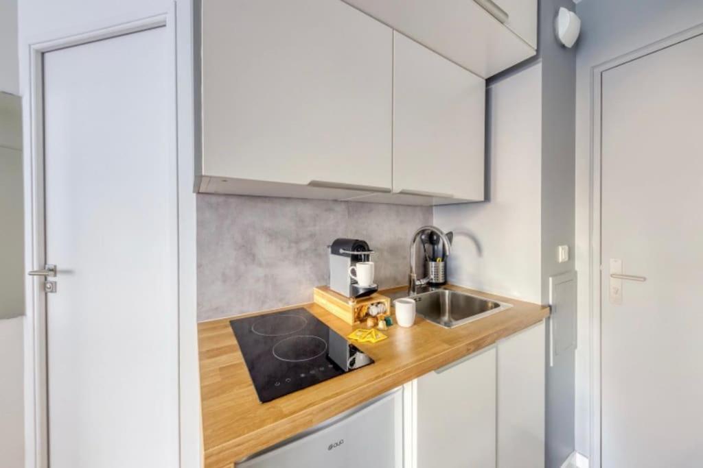 Apartment 20 M² Metro 7 A 5 Min A Pied