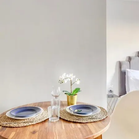 Ferienwohnung 20 M² Metro 7 A 5 Min A Pied Le Kremlin-Bicêtre Exterior foto