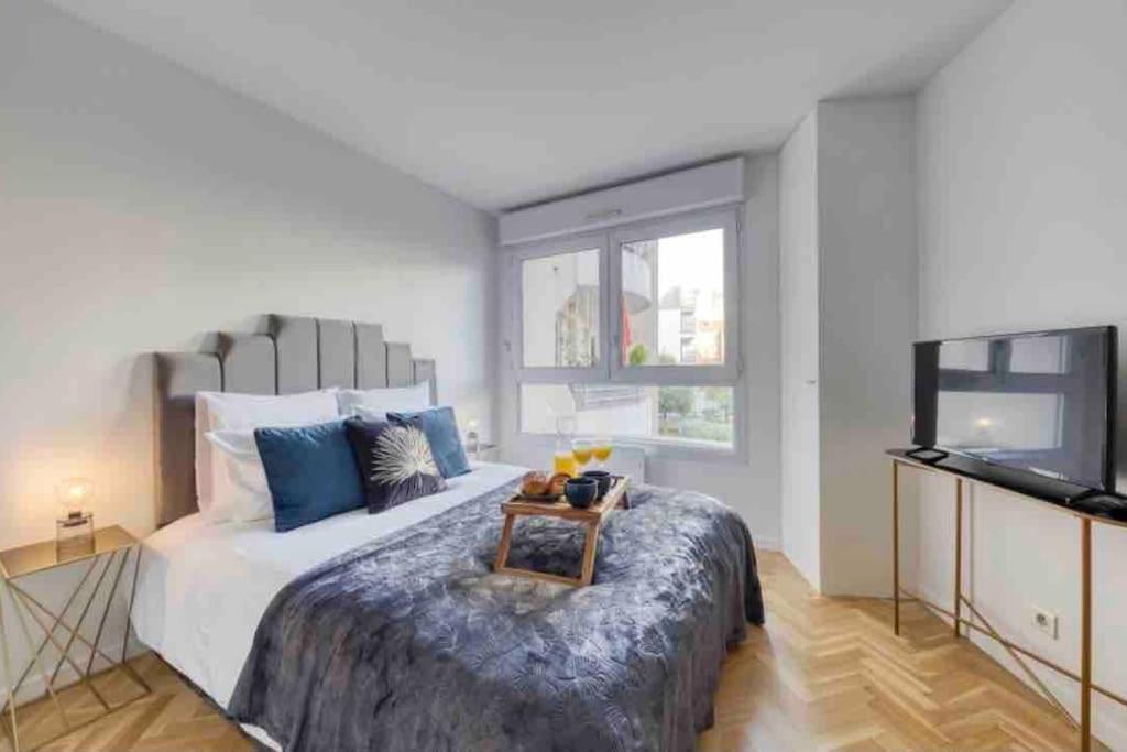 20 M² Metro 7 A 5 Min A Pied